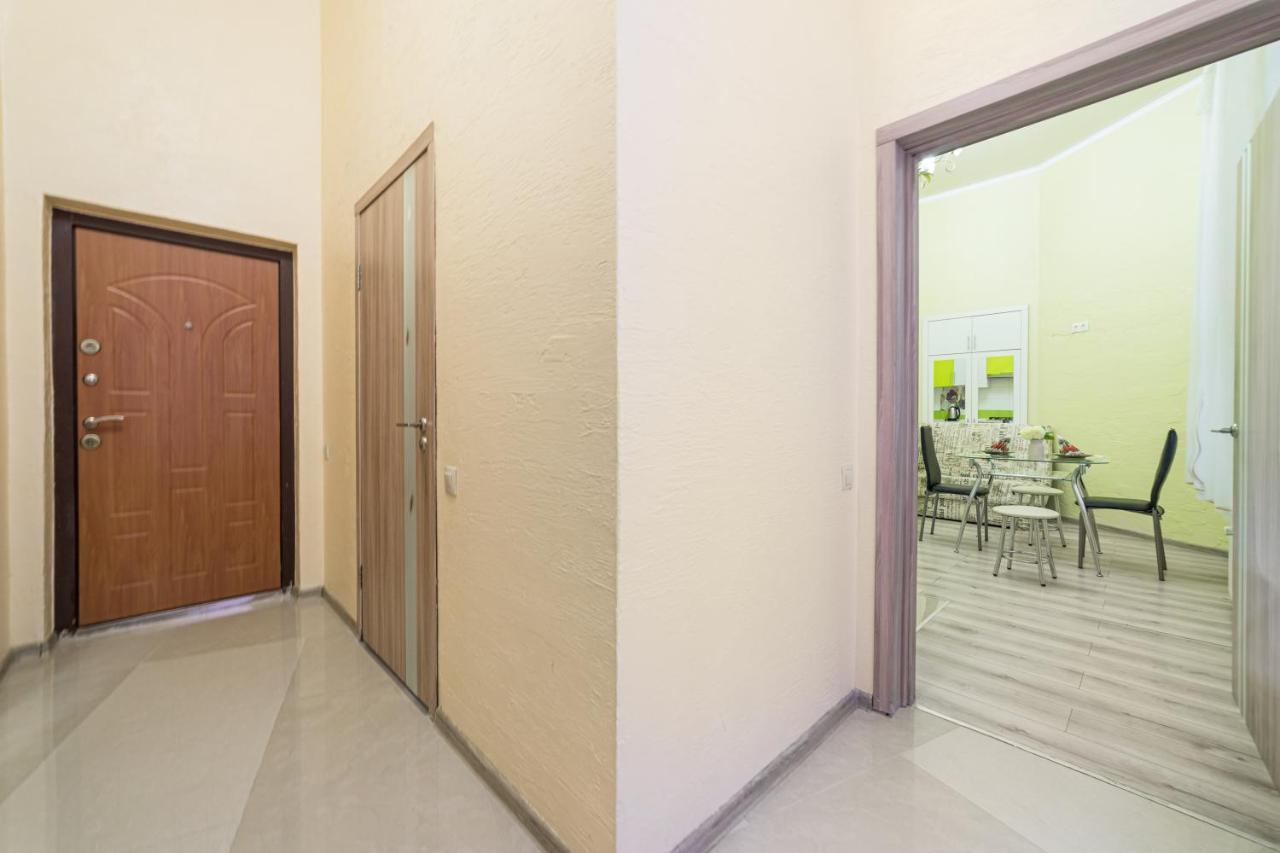 Apartment Near Deribasovskaya Одеса Екстериор снимка