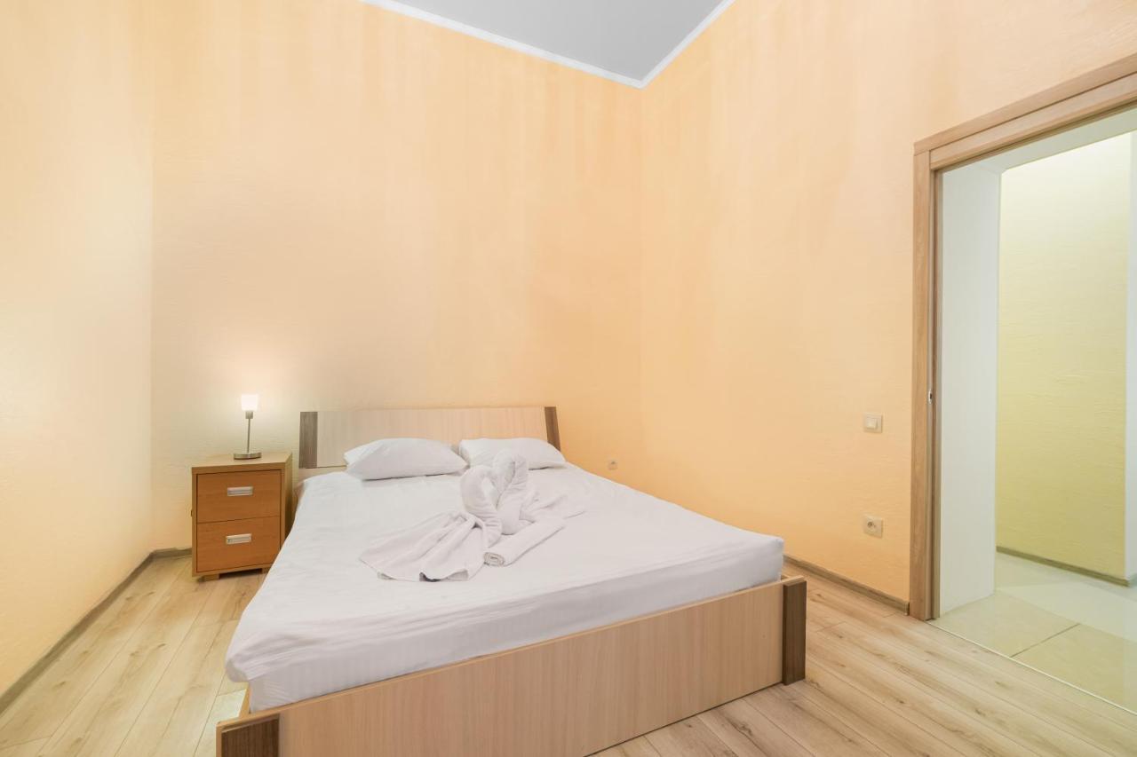Apartment Near Deribasovskaya Одеса Екстериор снимка